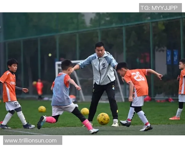 探索ss足球的魅力与技术解析助你成为场上明星球员的秘诀